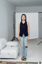 Load image into Gallery viewer, Massimo Dutti Black Vest
