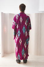 Load image into Gallery viewer, PURPLE SILK KIMONO