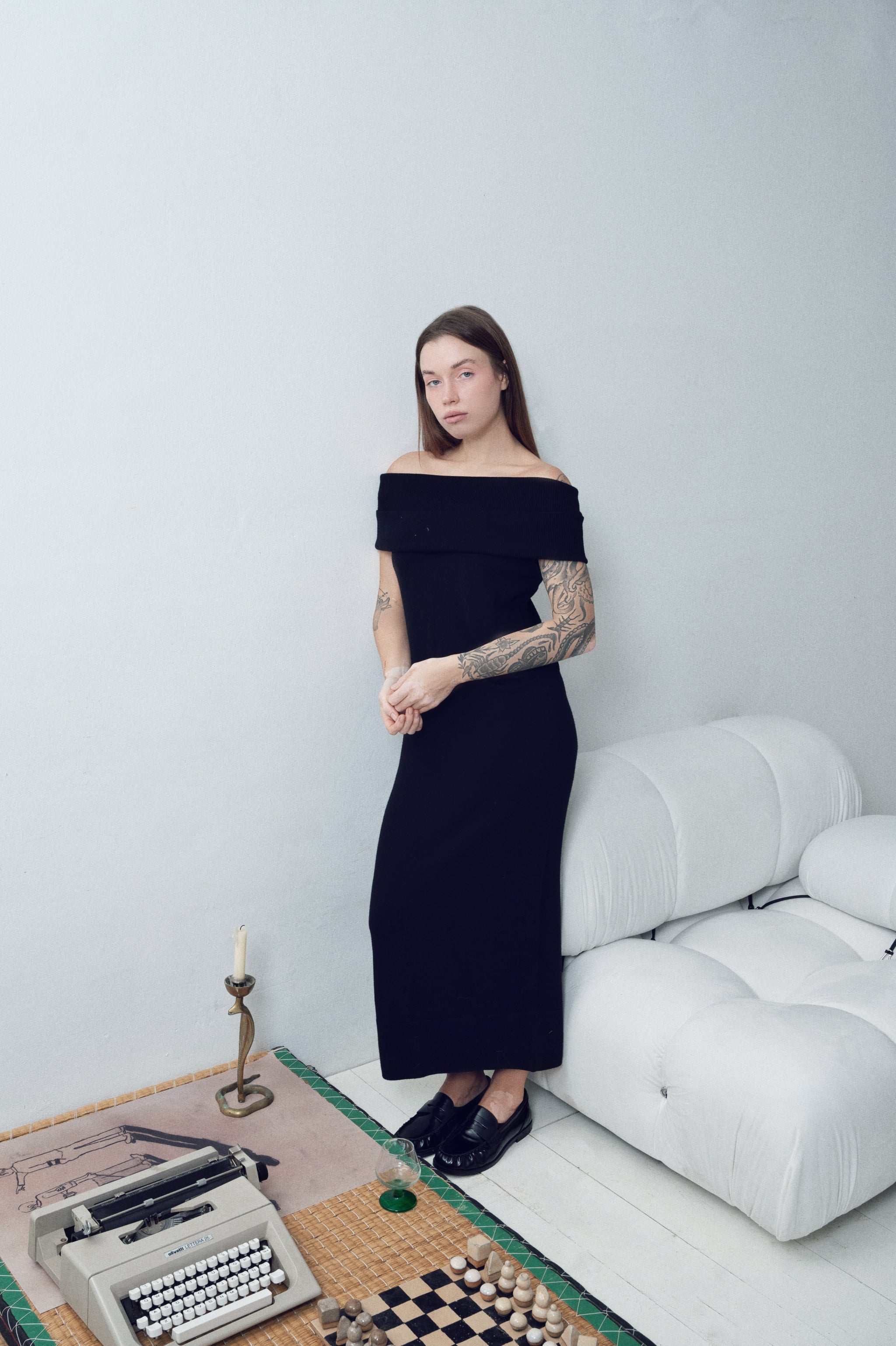 Black Off Shoulder Fitted Wool Maxi Dress – House of Rowdy