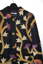 Load image into Gallery viewer, Flower embroidery Coat
