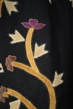 Load image into Gallery viewer, Flower embroidery Coat
